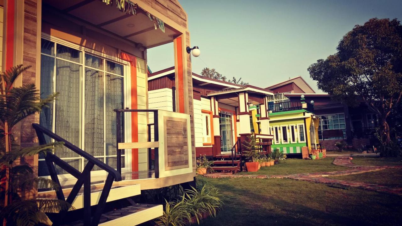 มุกดาสวรรค์ รีสอร์ท - Mukda Sawan Resort Мукдахан Экстерьер фото